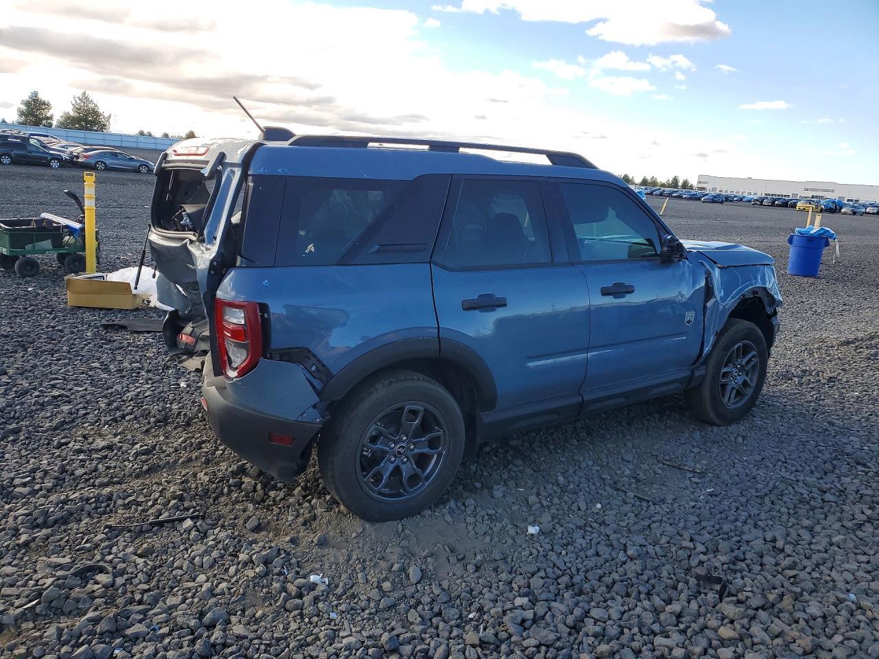 2025 Ford Bronco Sport Big Bend - Image 3