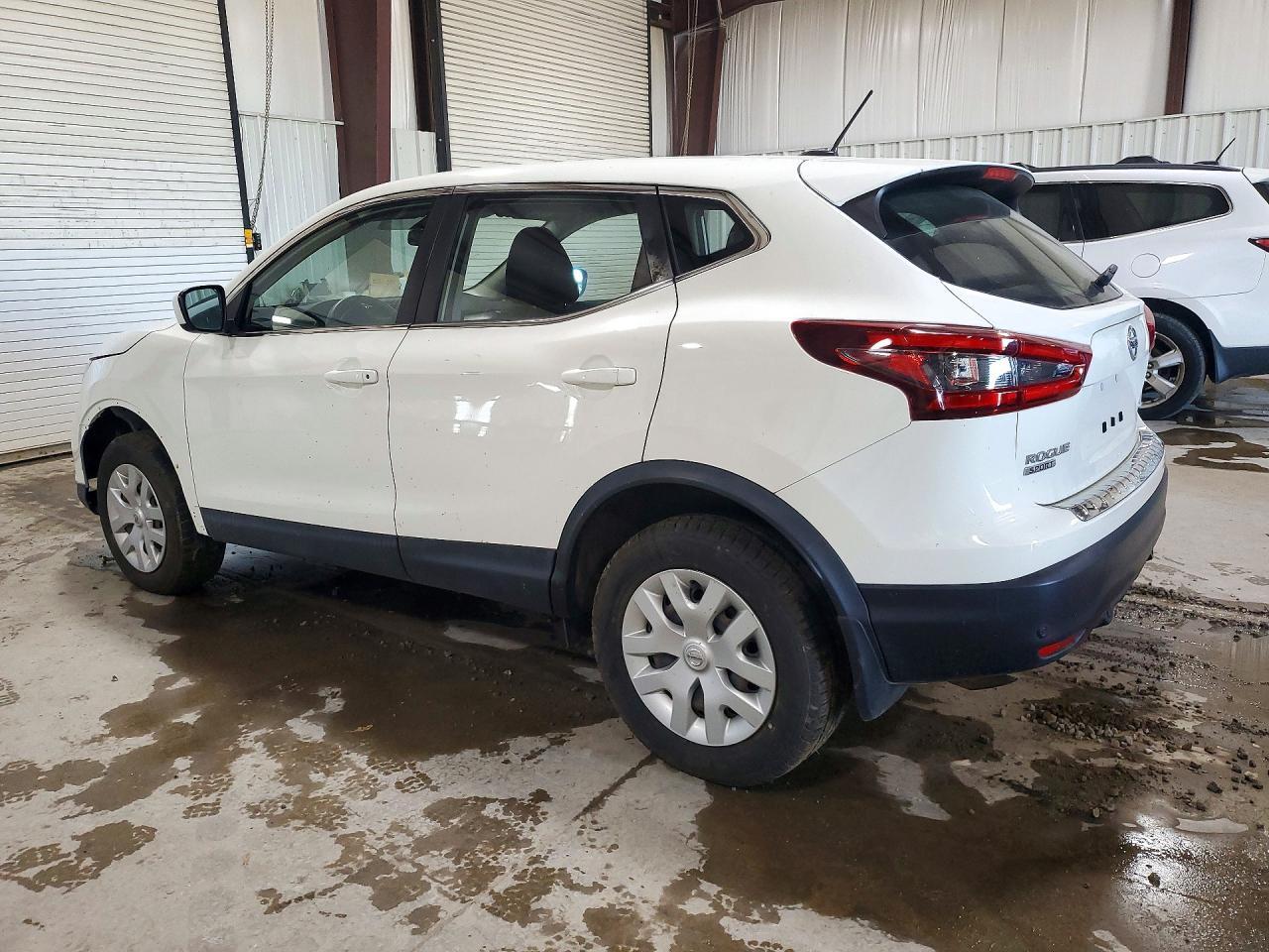 2020 Nissan Rogue Sport S - Image 2