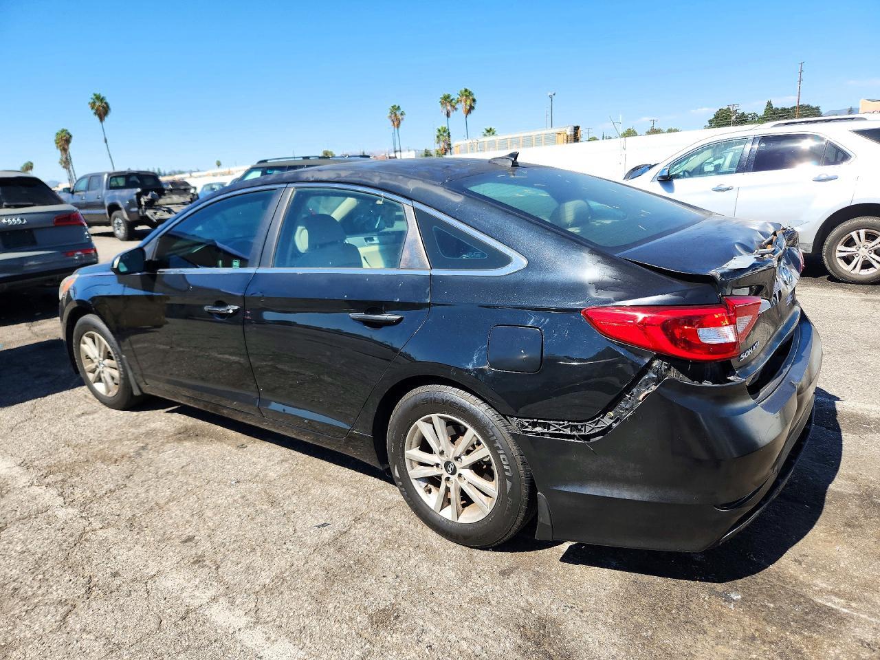 2015 Hyundai Sonata Se - Image 2