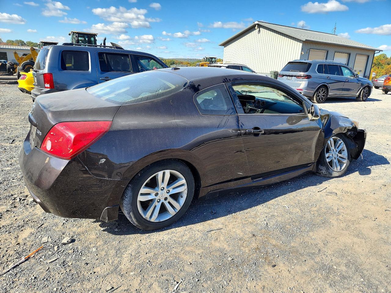 2011 Nissan Altima 2.5 S - Фото 3