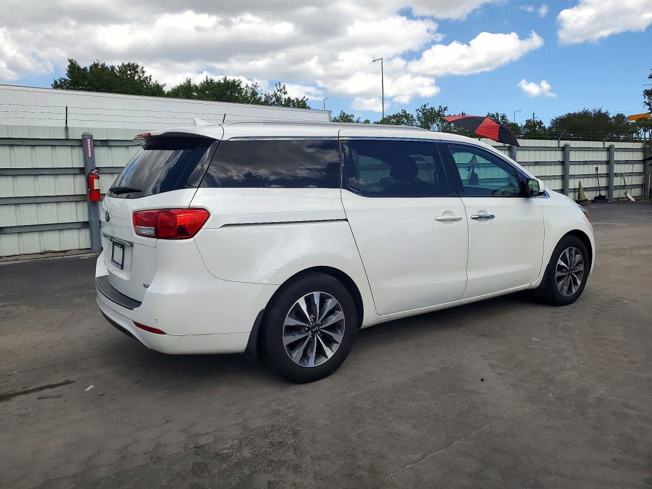 2015 Kia Sedona Sx - Фото 3