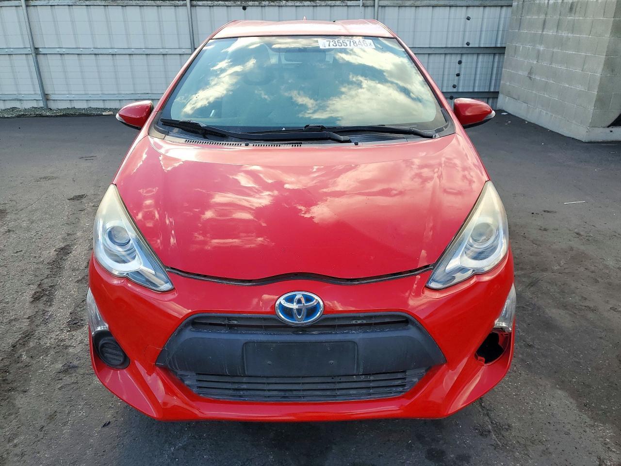 2015 Toyota Prius C One - Фото 5