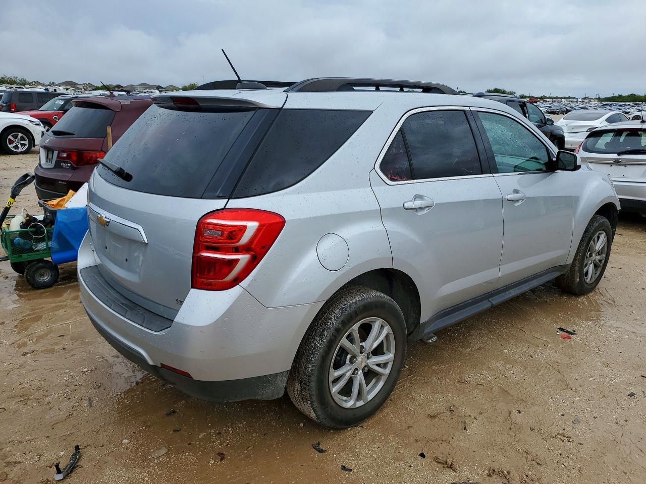 2017 Chevrolet Equinox Lt - Image 3