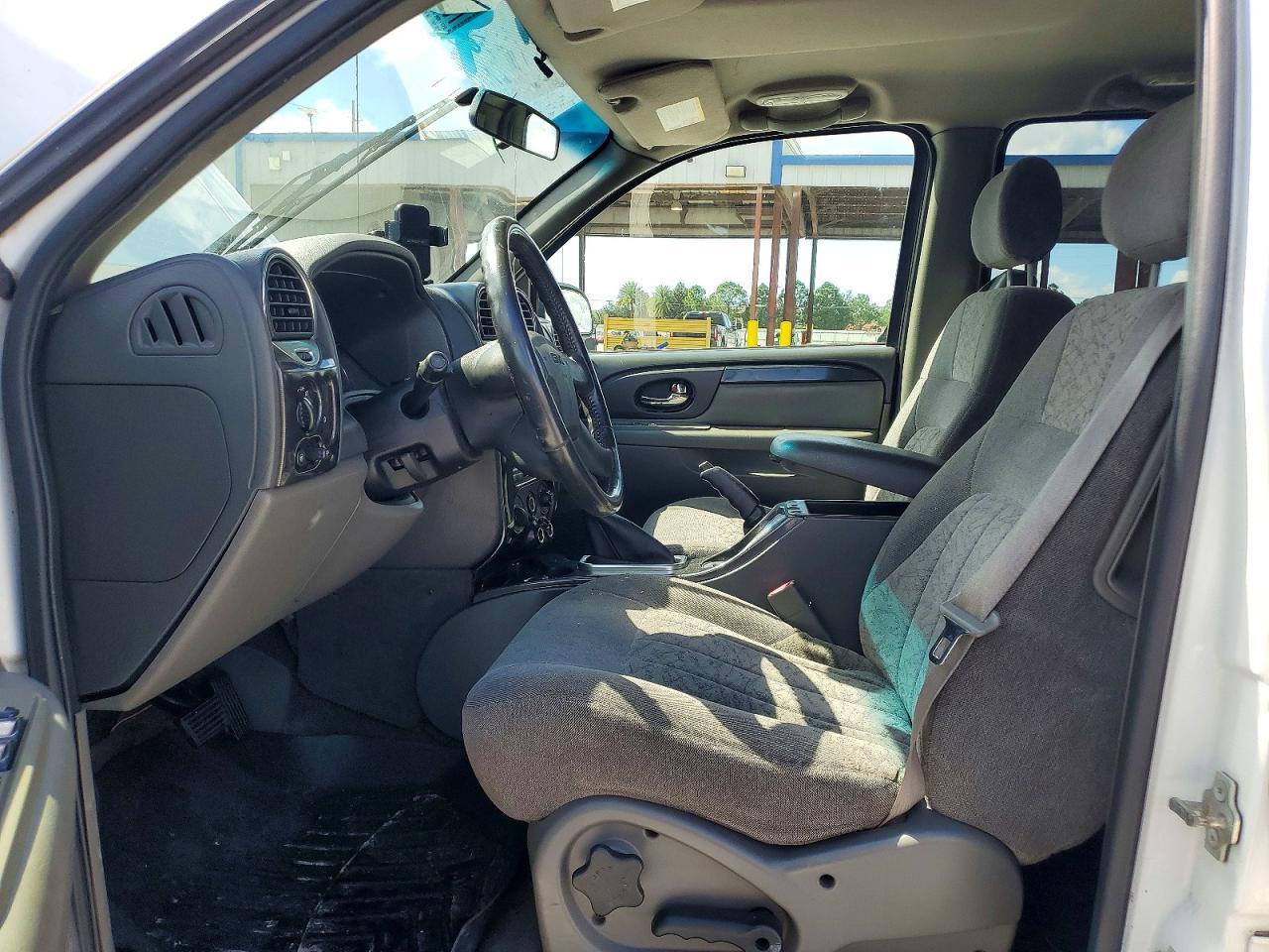 2004 GMC Envoy - Фото 7