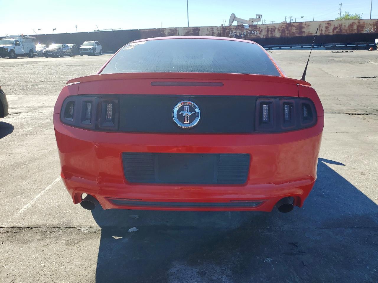 2014 Ford Mustang - Фото 6
