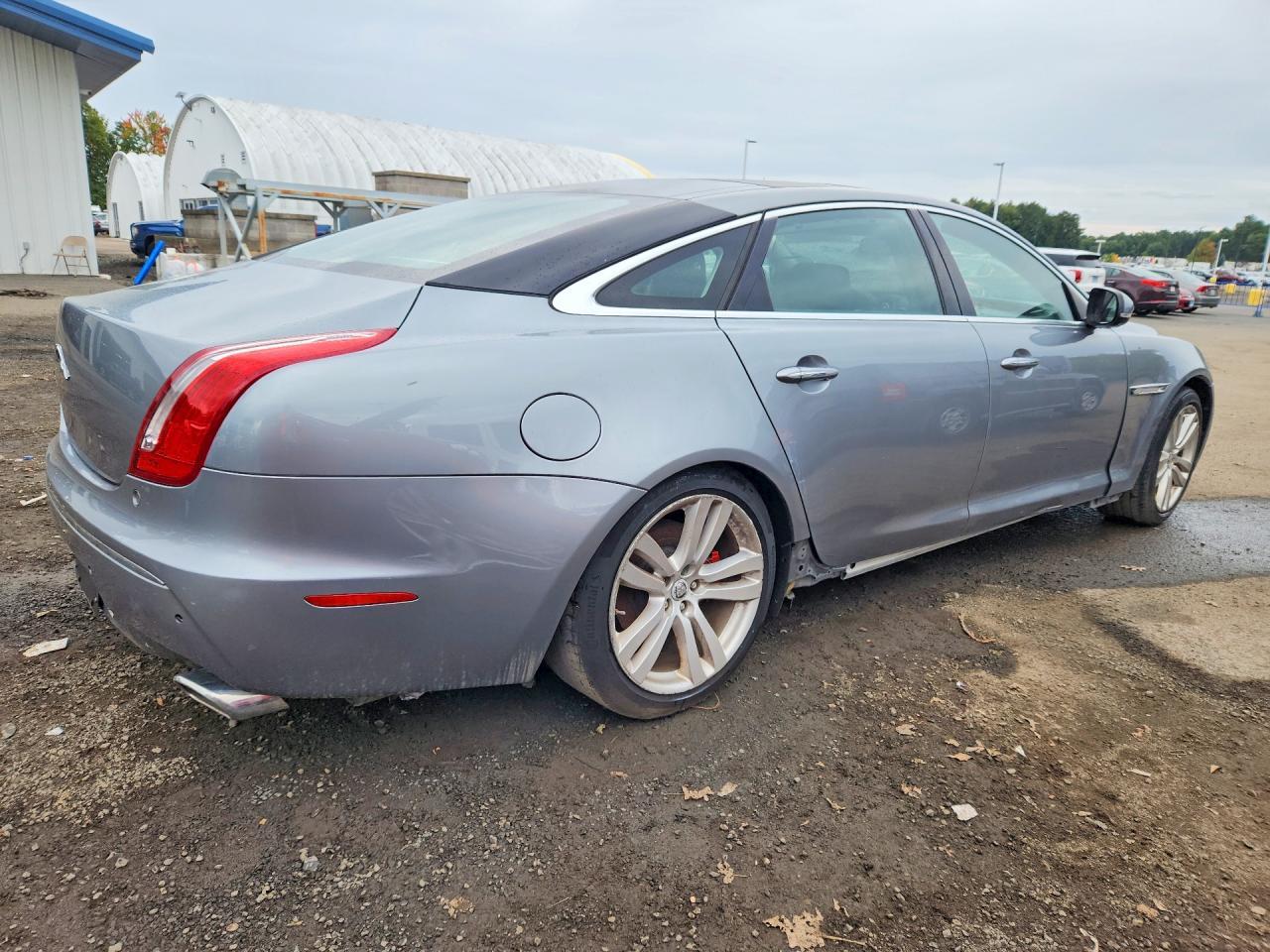 2011 Jaguar Xjl - Фото 3