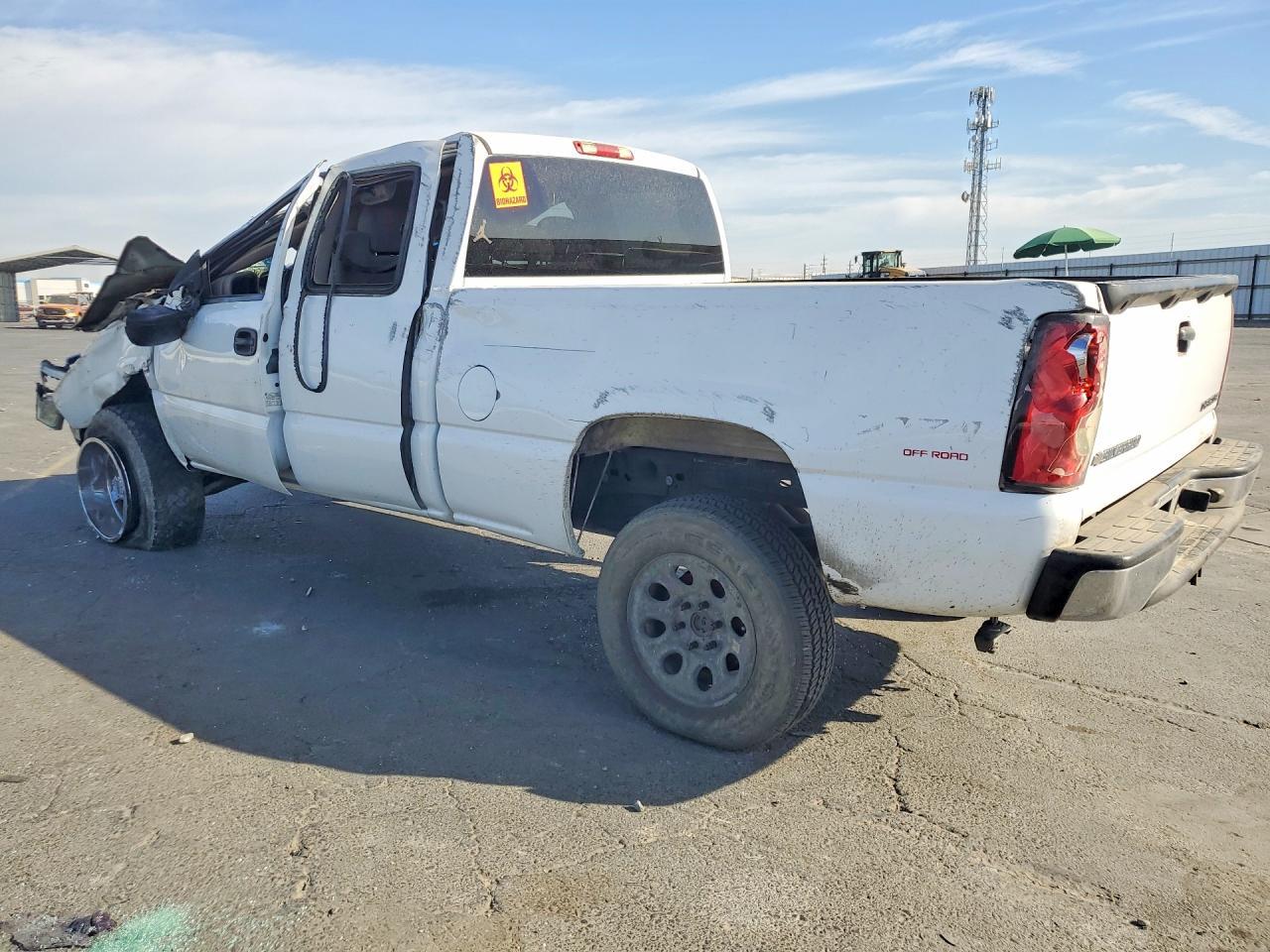 2005 Chevrolet Silverado C1500 - Фото 2