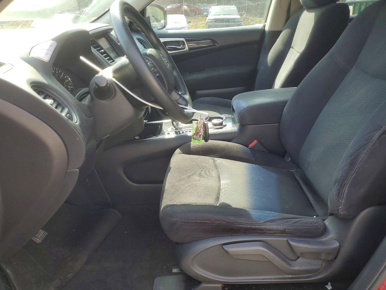 2015 Nissan Pathfinder S - Image 7