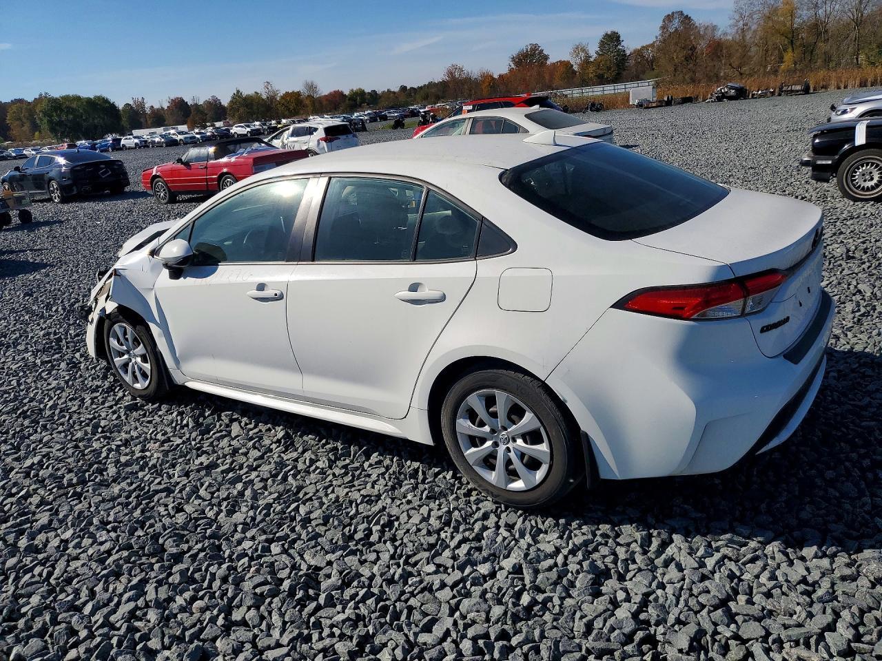 2021 Toyota Corolla Le - Фото 2