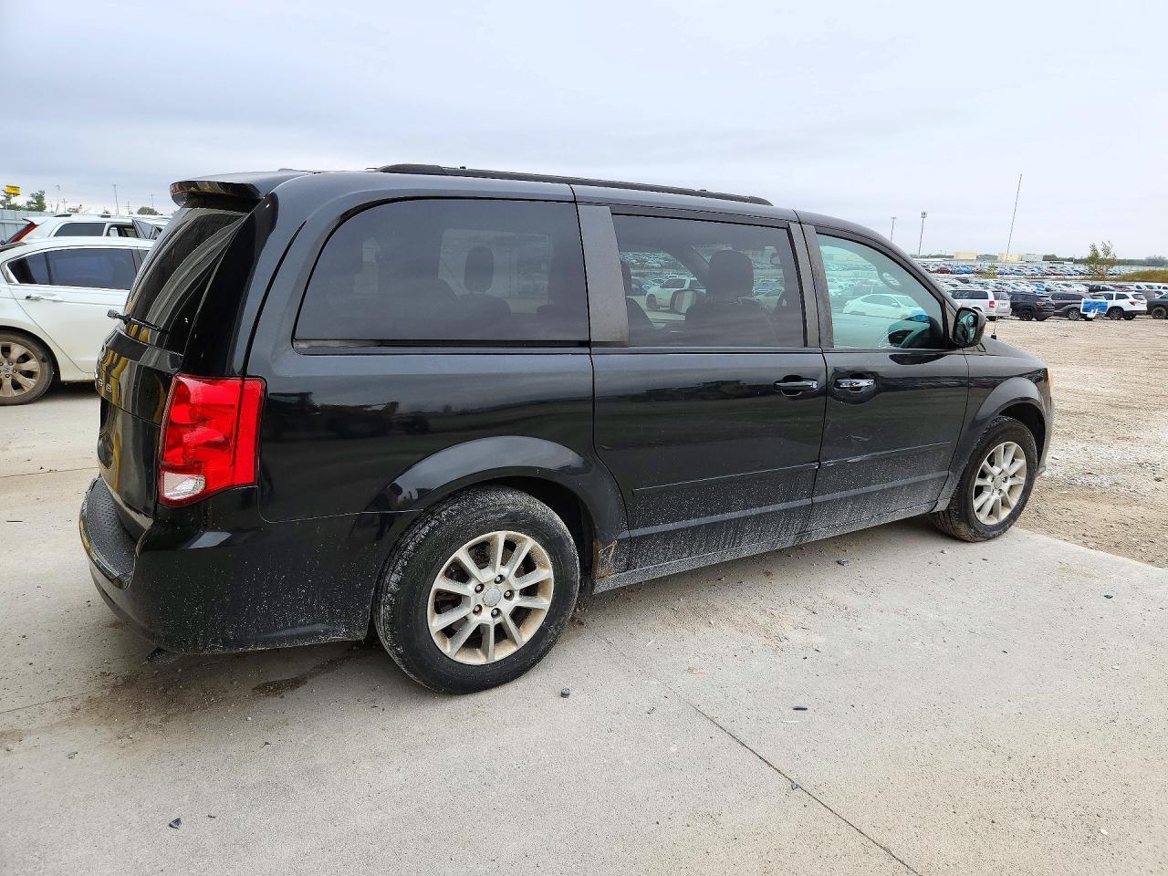2012 Dodge Grand Caravan R/T - Фото 3