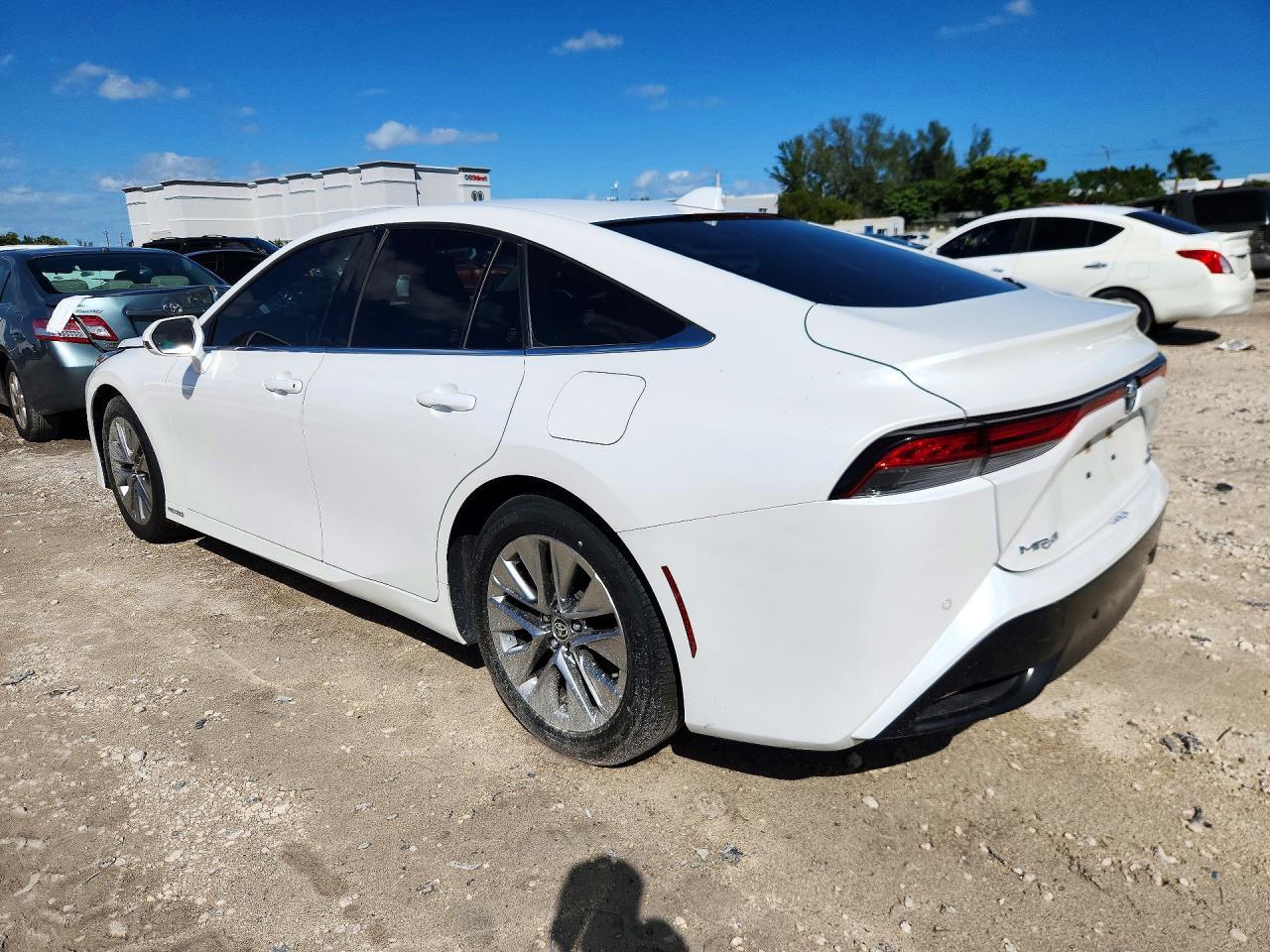 2022 Toyota Mirai Xle - Image 2
