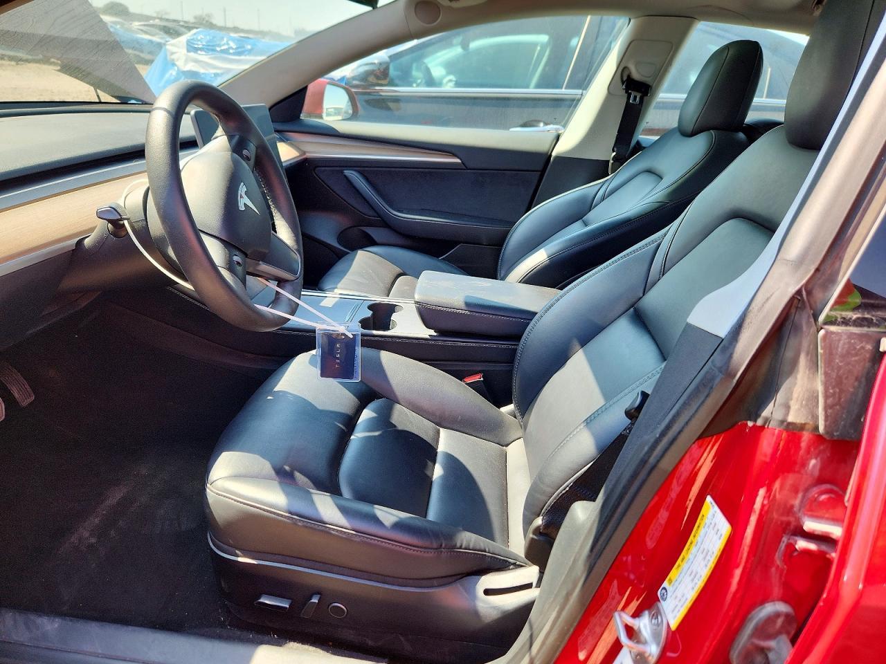 2023 Tesla Model 3 - Image 7