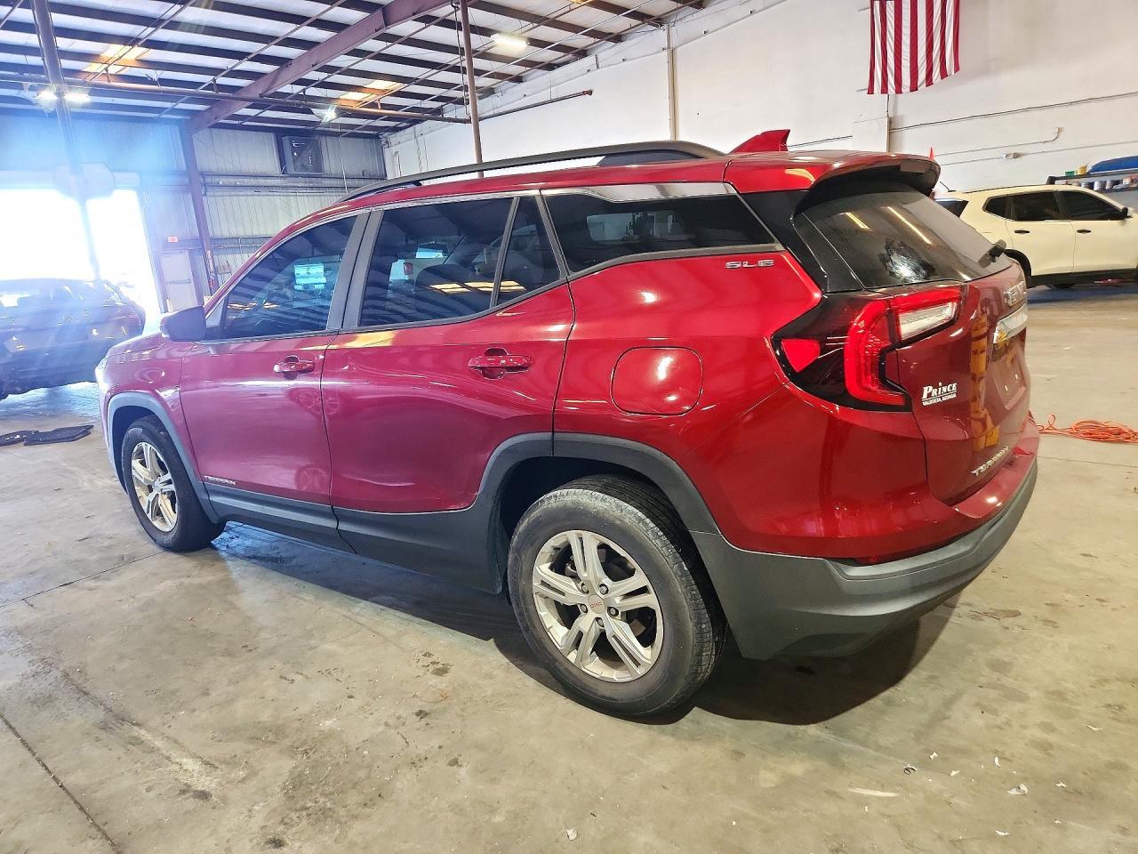 2022 GMC Terrain Sle - Image 2