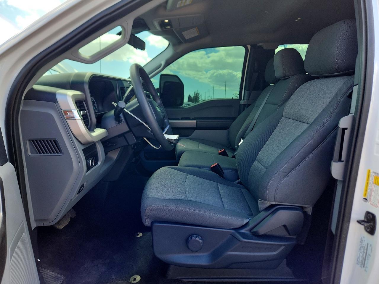 2025 Ford F350 Super Duty - Image 7