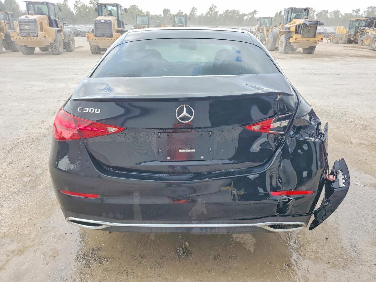2026 Mercedes-Benz C 300 - Фото 6