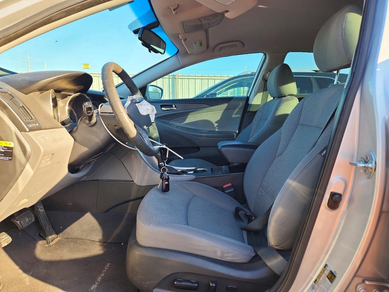 2012 Hyundai Sonata Gls - Image 7