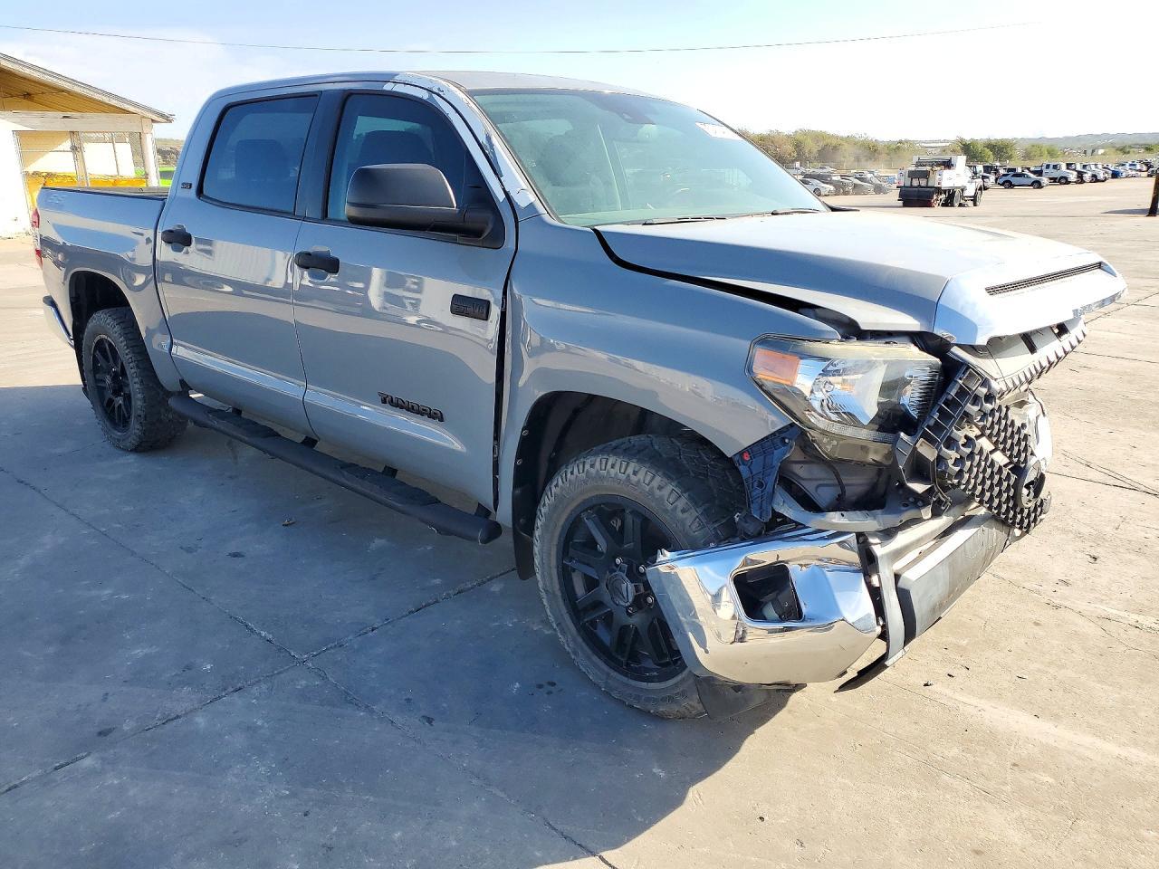 2021 Toyota Tundra Crewmax Sr5 - Image 4
