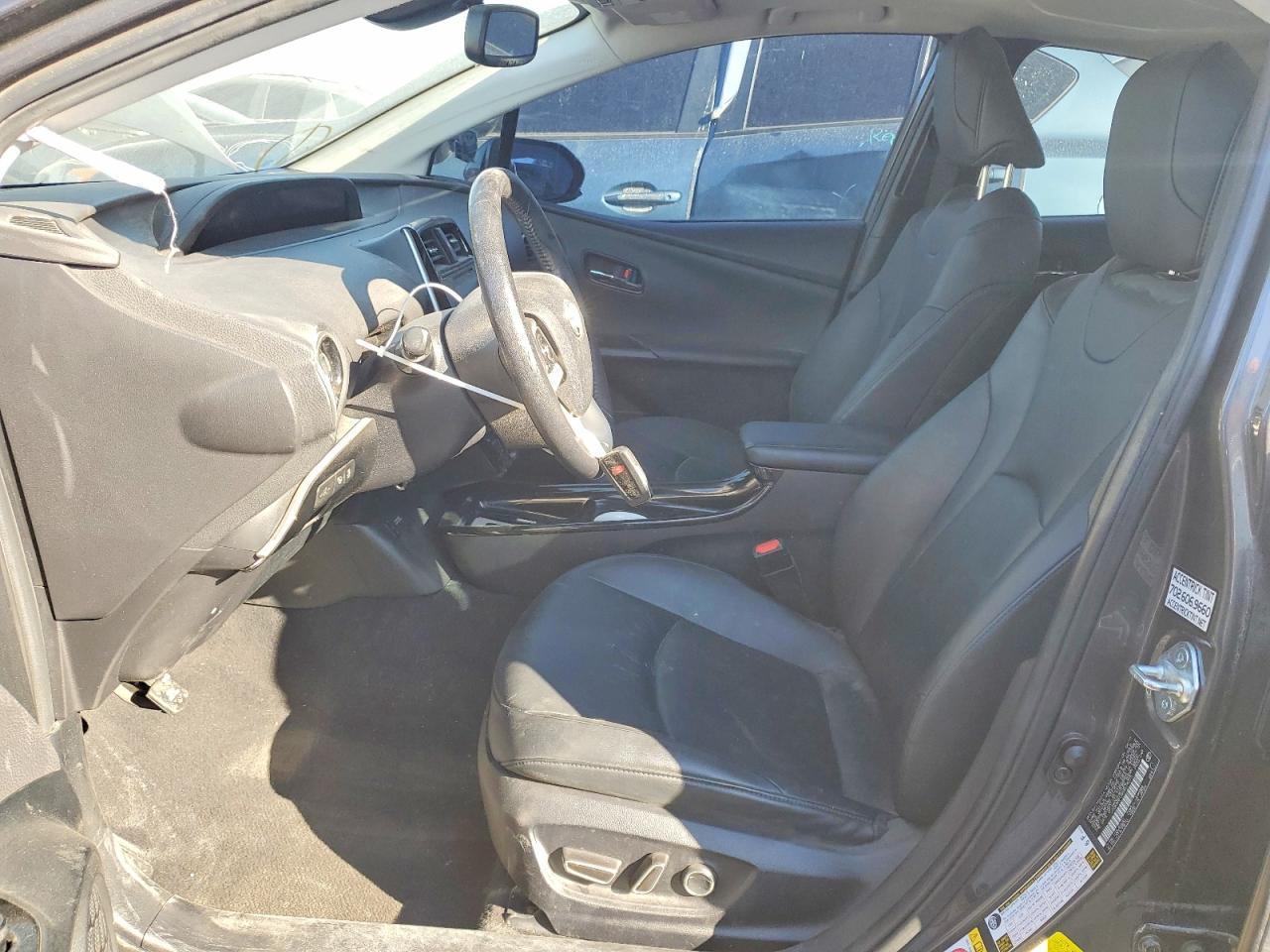 2016 Toyota Prius - Image 7
