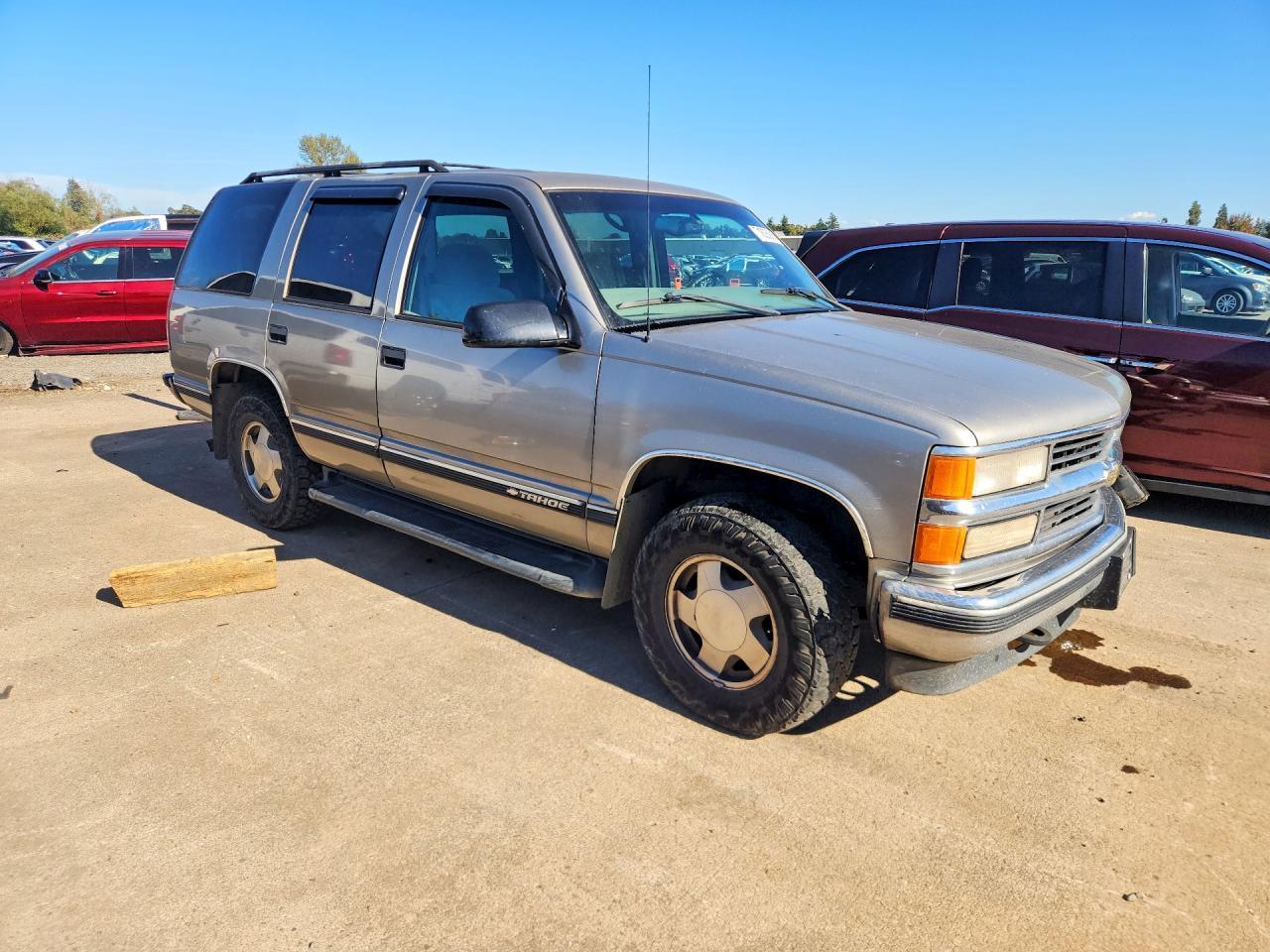 1999 Chevrolet Tahoe K1500 - Фото 4