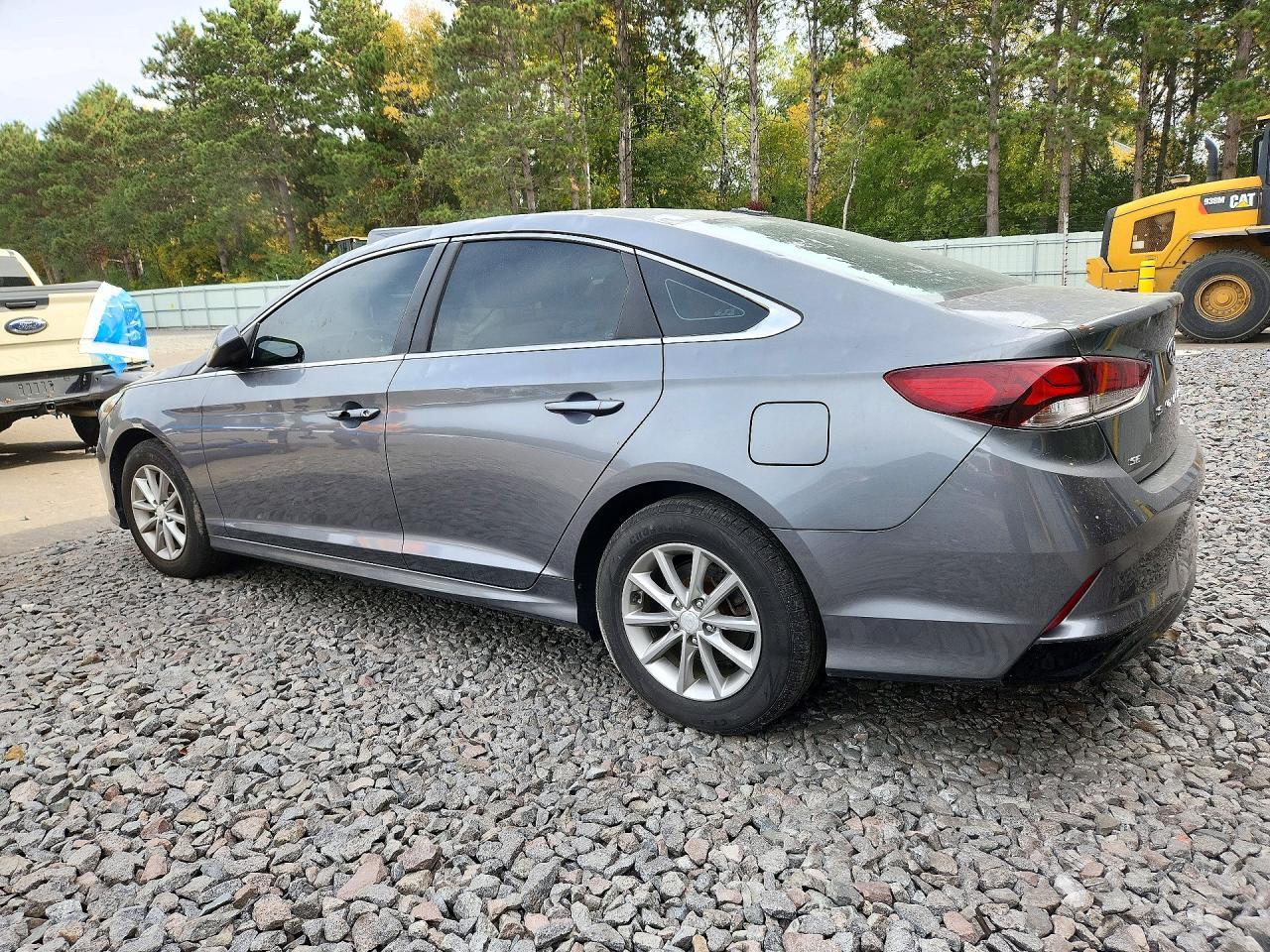 2018 Hyundai Sonata Se - Image 2