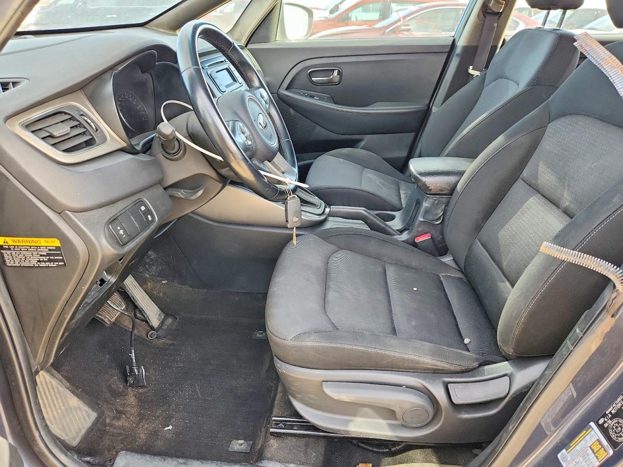 2015 Kia Rondo - Фото 7