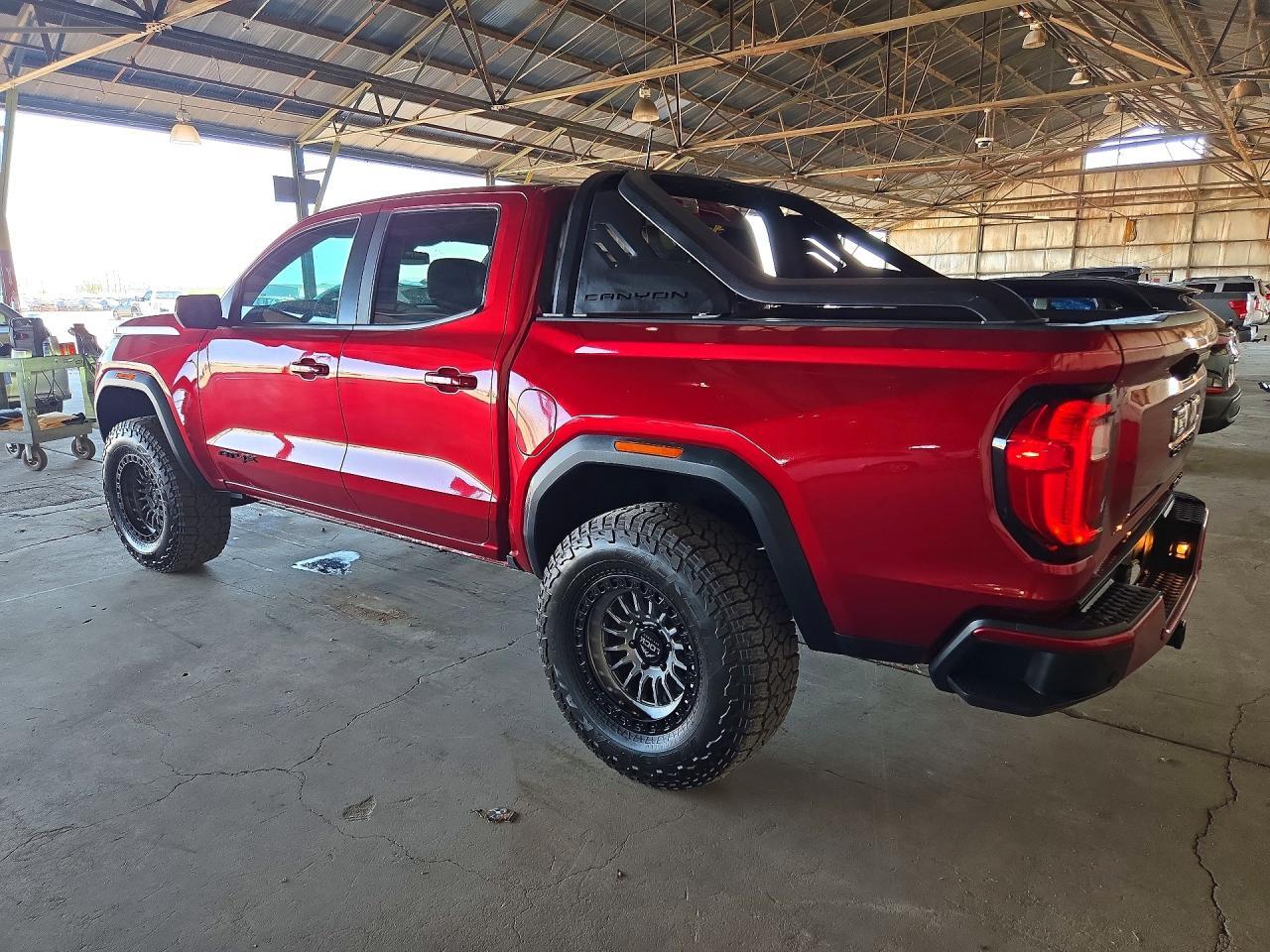 2024 GMC Canyon At4X - Фото 2