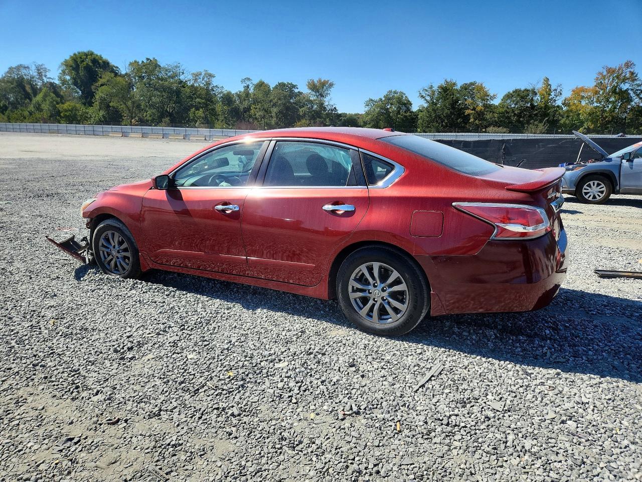 2015 Nissan Altima 2.5 S - Image 2