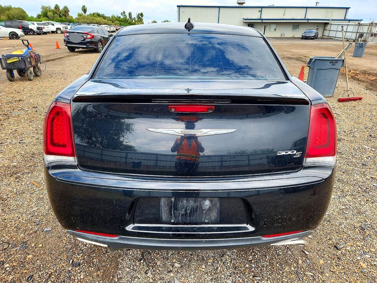 2019 Chrysler 300 S - Image 6