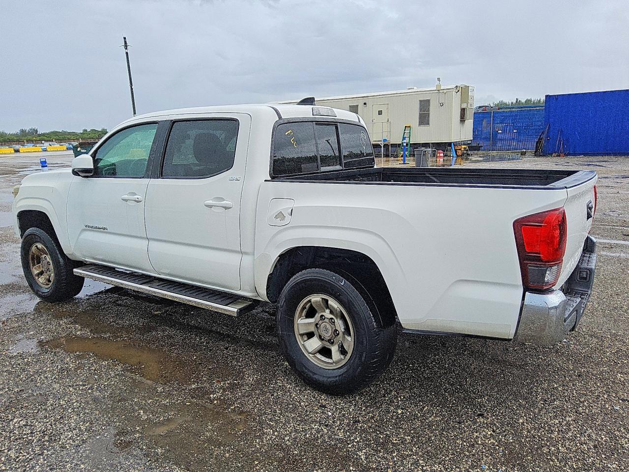 2020 Toyota Tacoma Sr5 - Image 2
