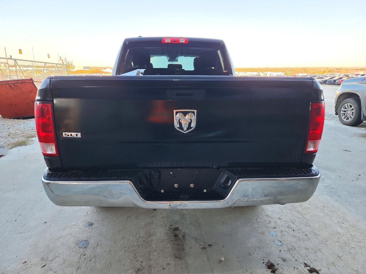 2024 Ram 1500 Classic Slt/Warlock - Фото 6