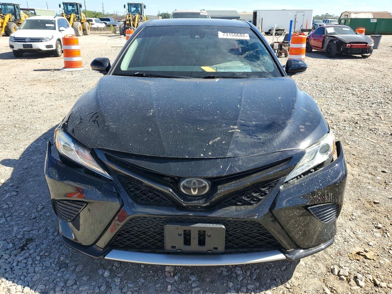 2020 Toyota Camry Xse - Image 5