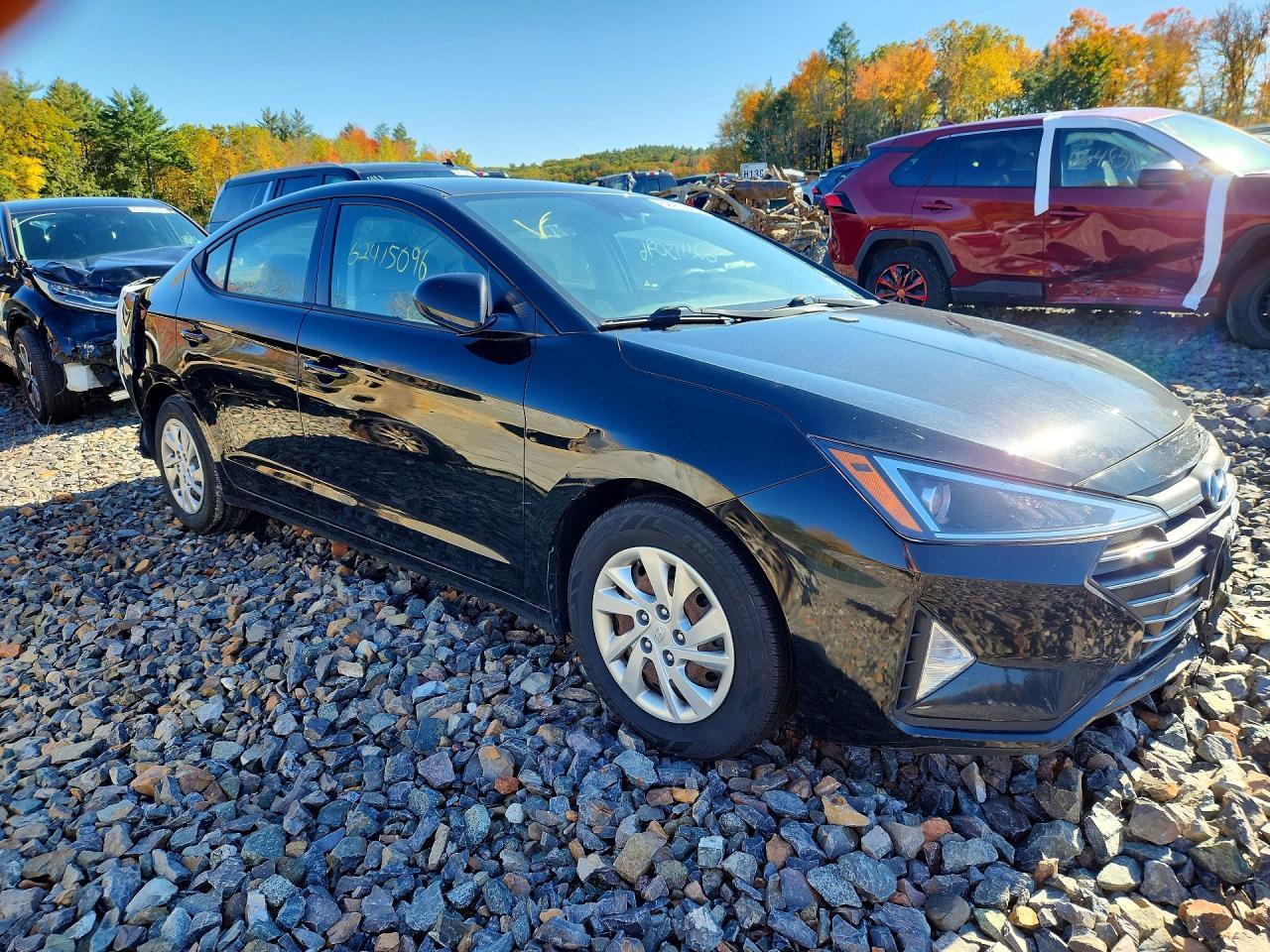 2020 Hyundai Elantra Se - Image 4