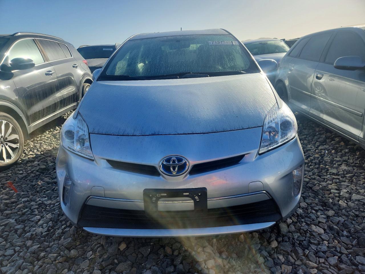 2013 Toyota Prius Plug-In Hybrid Base - Image 5