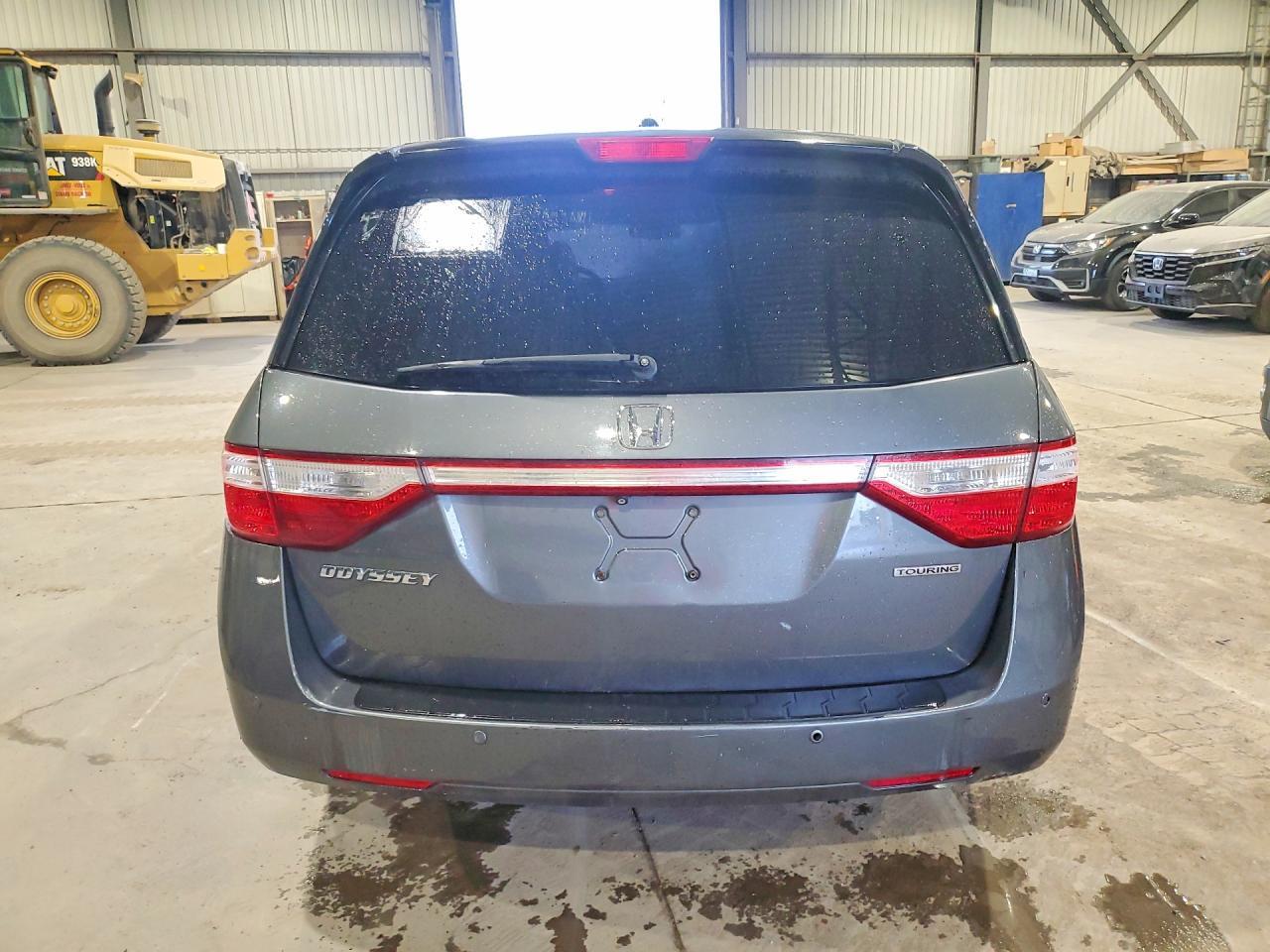 2011 Honda Odyssey Touring - Image 6