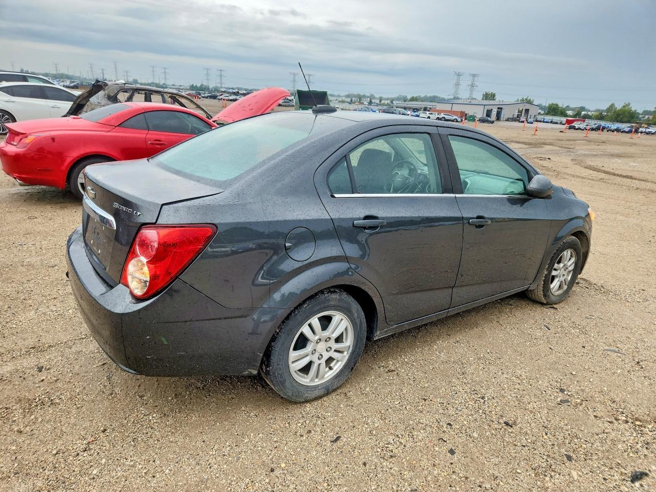 2016 Chevrolet Sonic Lt - Фото 3