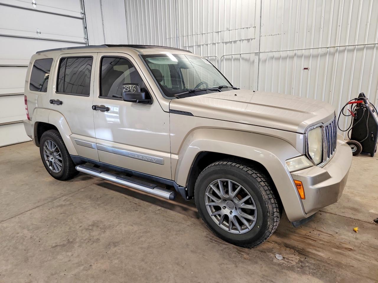 2010 Jeep Liberty Limited - Image 4