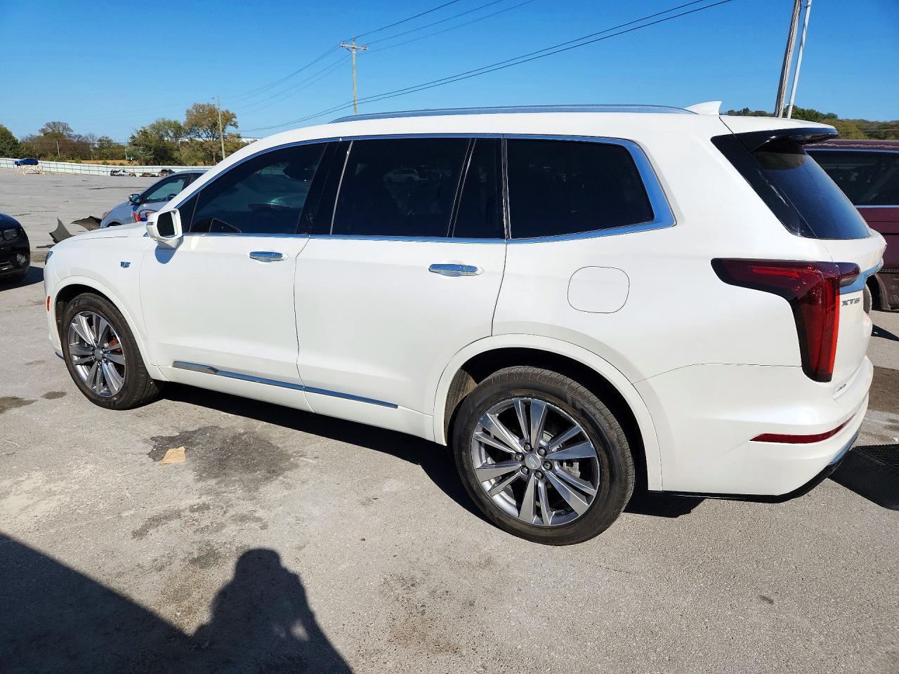 2020 Cadillac Xt6 Premium Luxury - Image 2