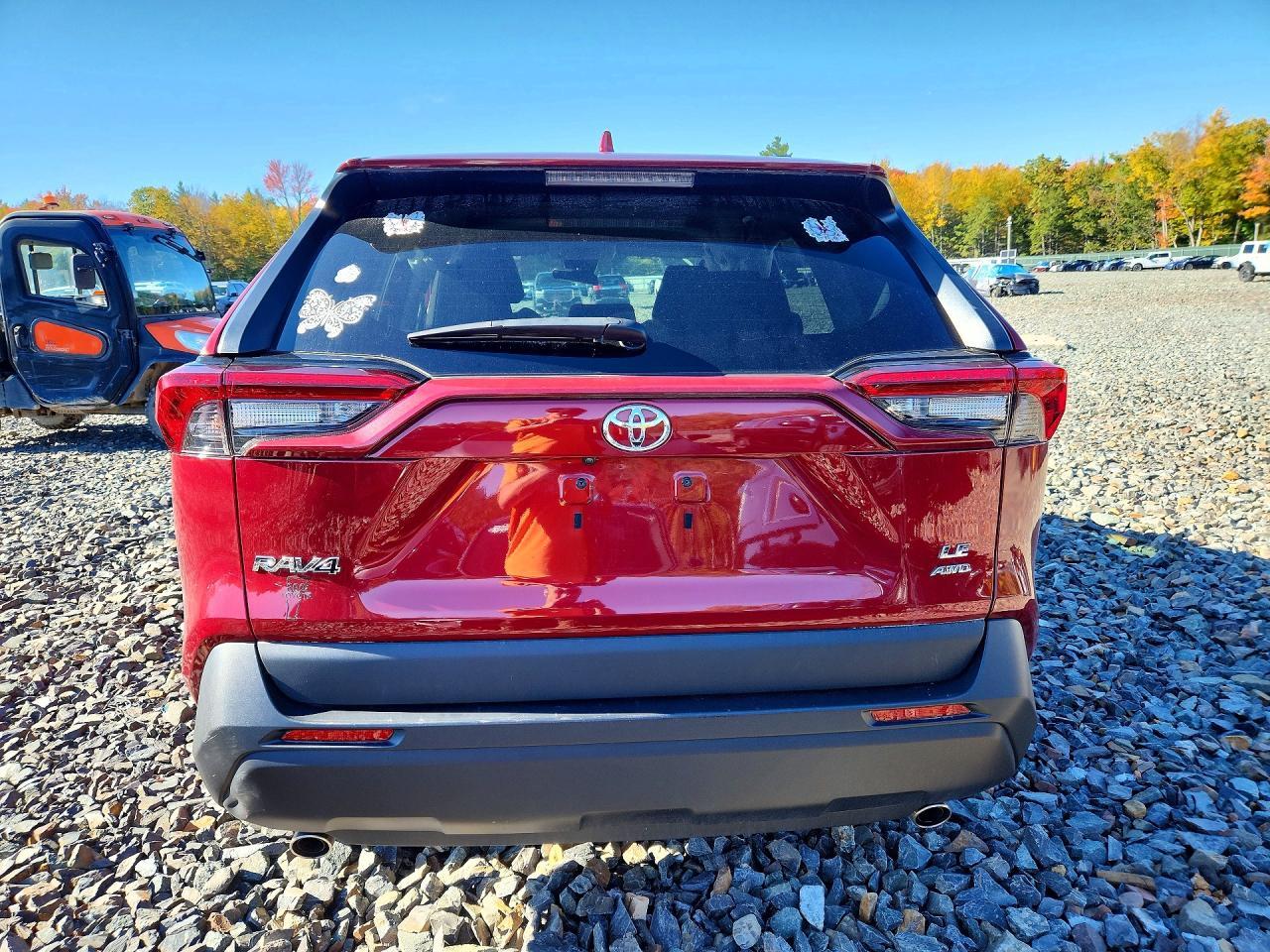 2024 Toyota Rav4 Le - Image 6