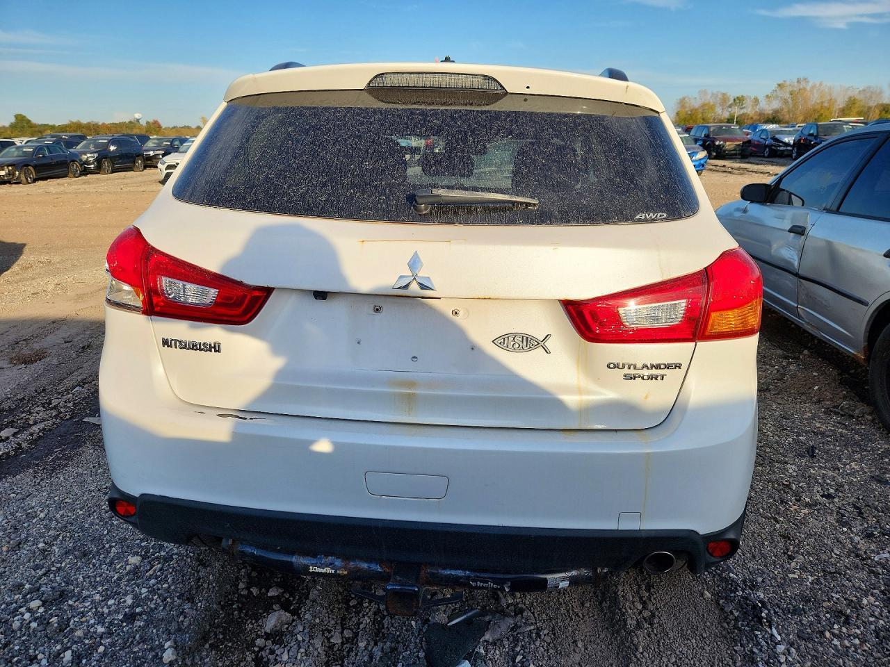 2015 Mitsubishi Outlander Max 650 - Image 6