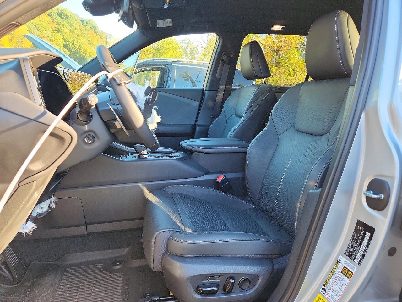 2026 Lexus Tx 550H+ Luxury - Фото 7