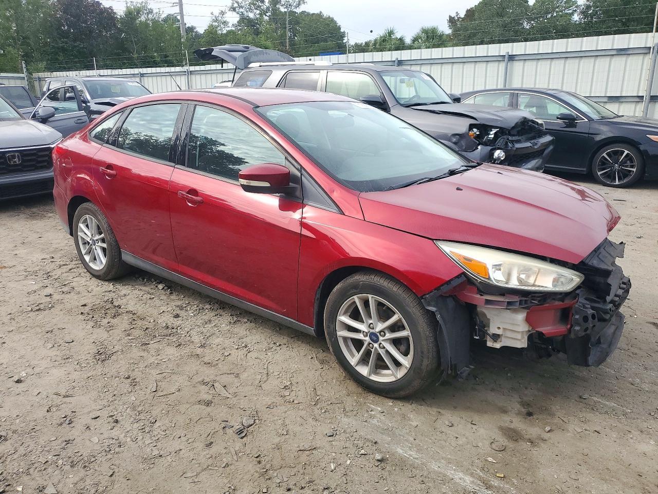 2017 Ford Focus Se - Фото 4