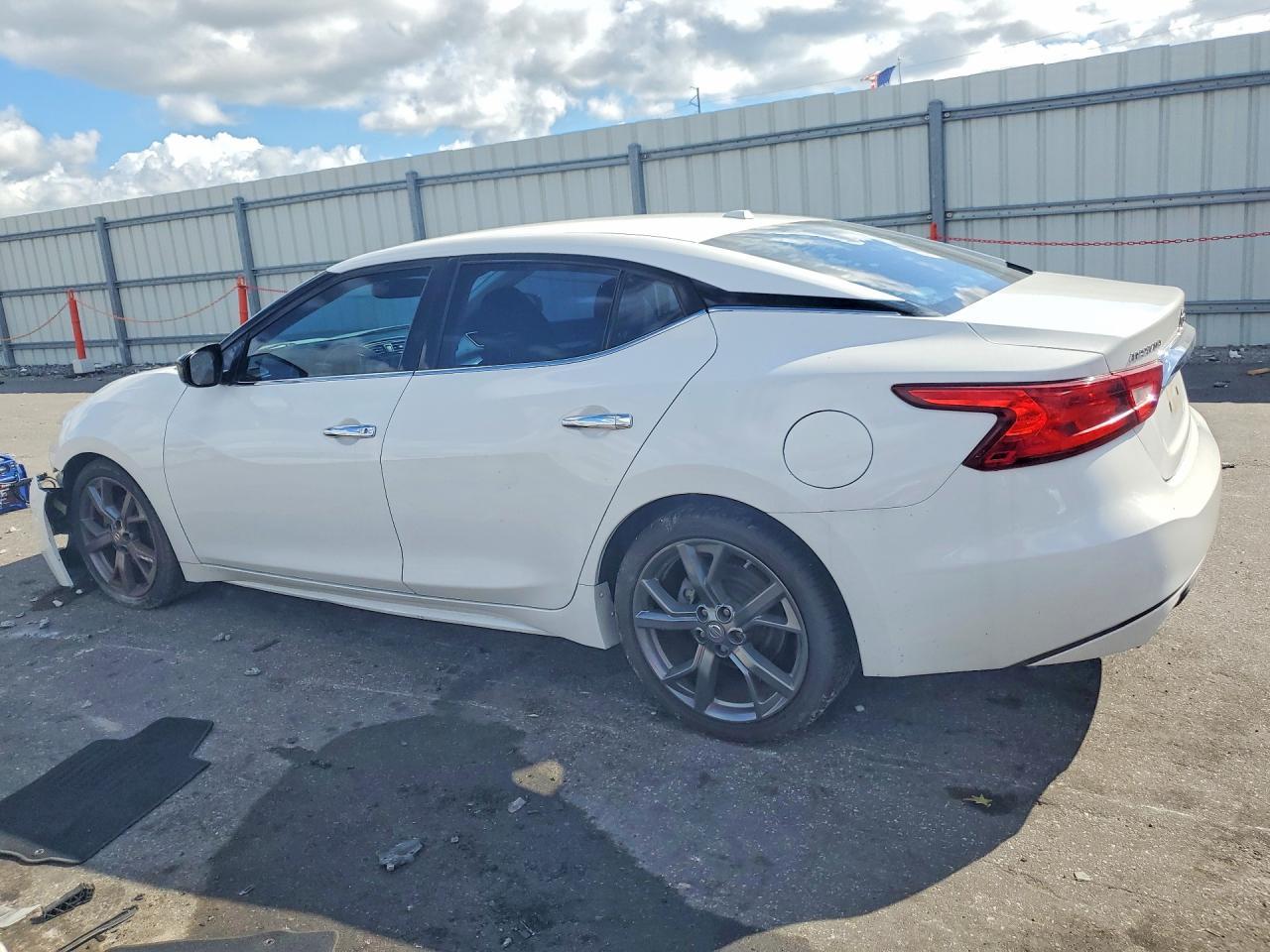 2016 Nissan Maxima 3.5 S - Фото 2