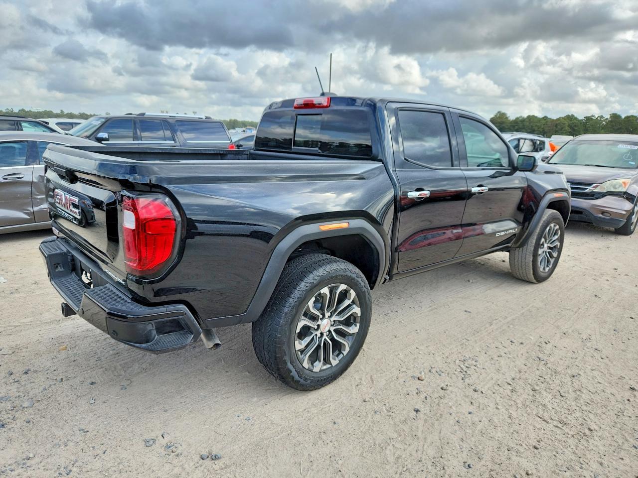 2025 GMC Canyon Denali - Фото 3
