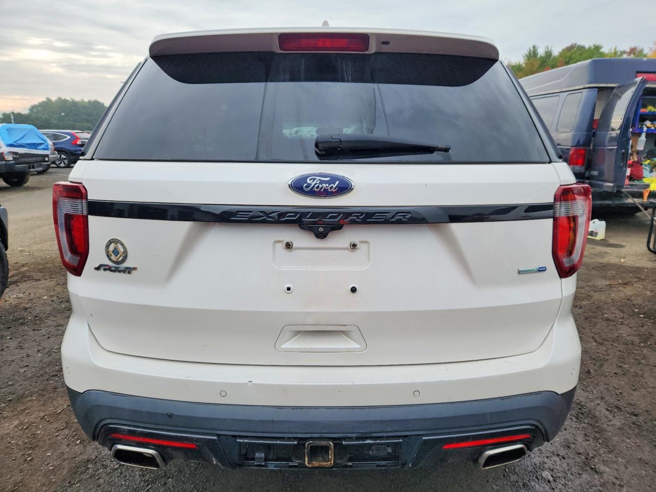 2016 Ford Explorer Sport - Image 6