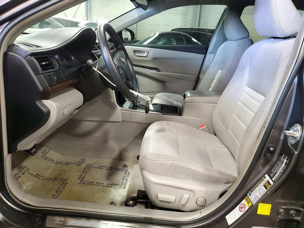 2016 Toyota Camry Le - Image 7