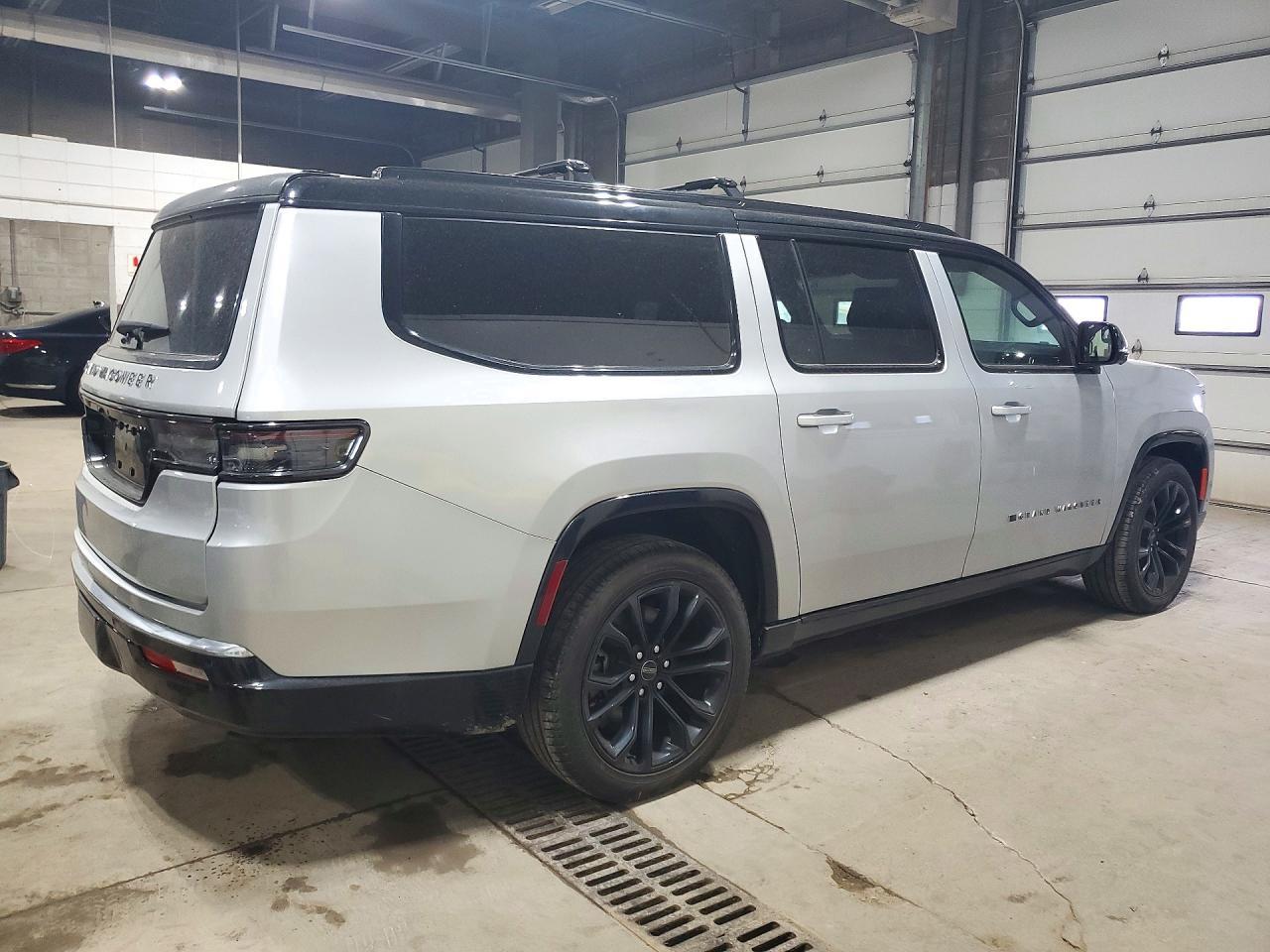 2024 Jeep Grand Wagoneer L Series Ii - Фото 3