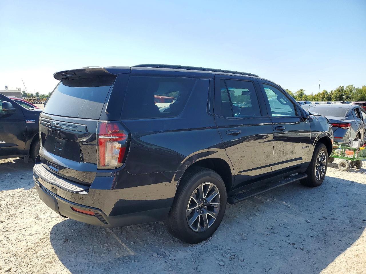 2023 Chevrolet Tahoe K1500 Z71 - Image 3