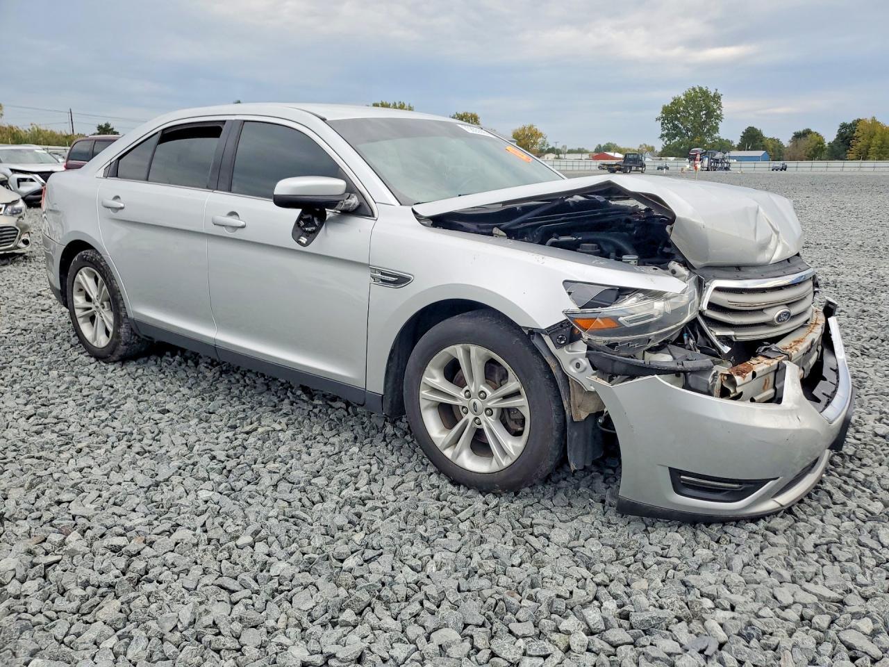 2016 Ford Taurus Sel - Image 4