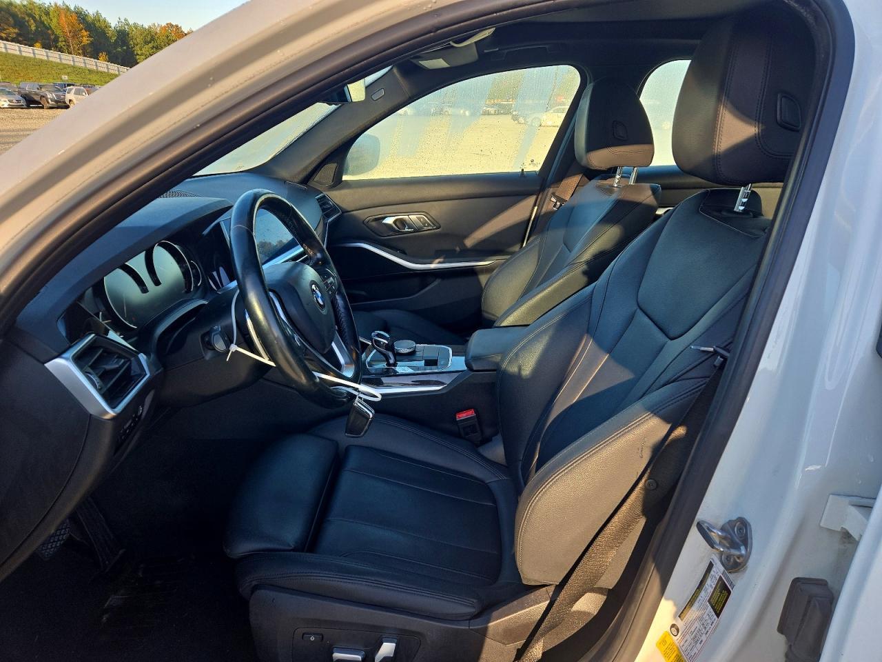2019 BMW 330I - Фото 7