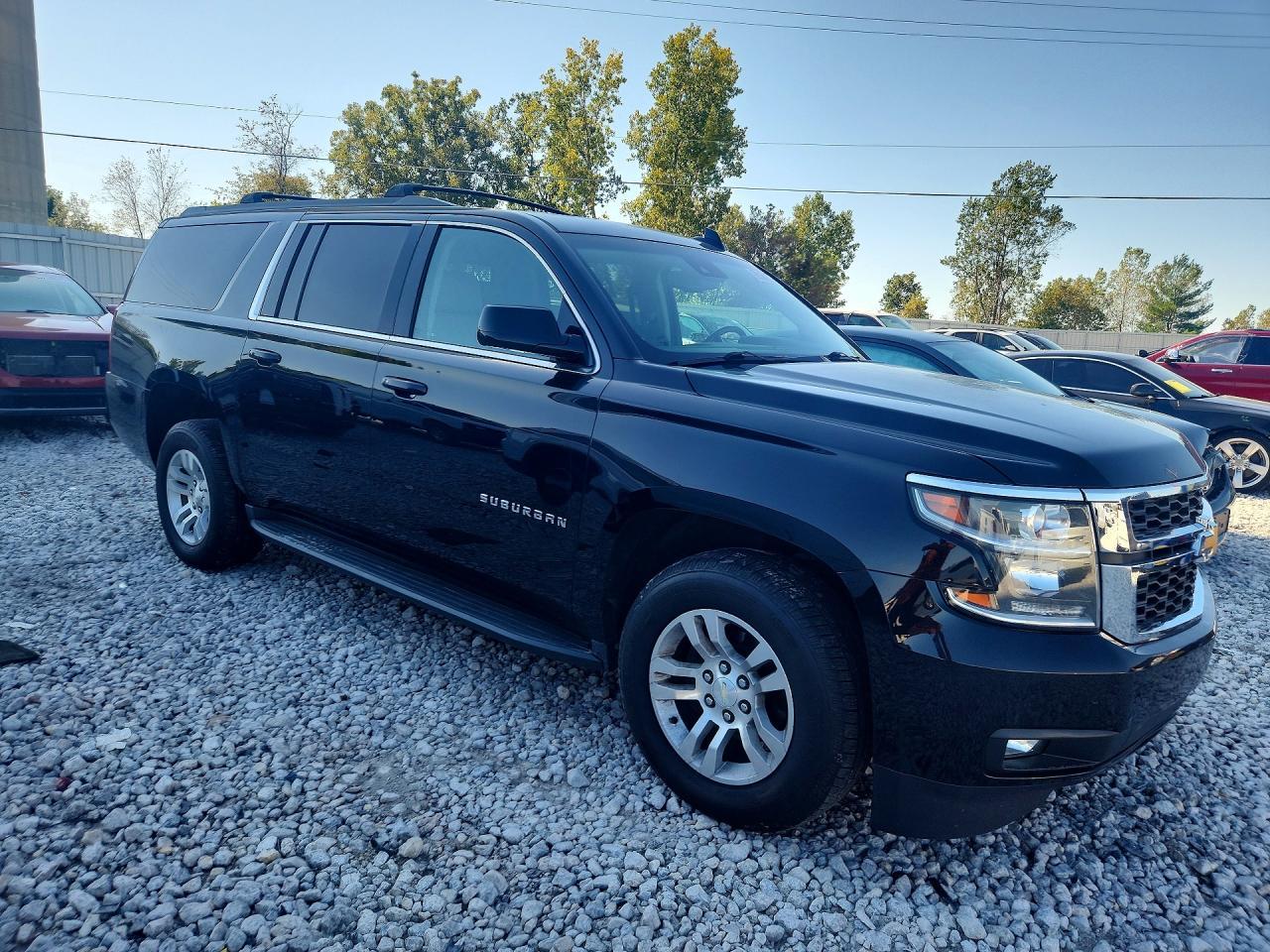 2016 Chevrolet Suburban K1500 Lt - Image 4